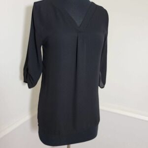 Absolute angel basic black blouse sz M